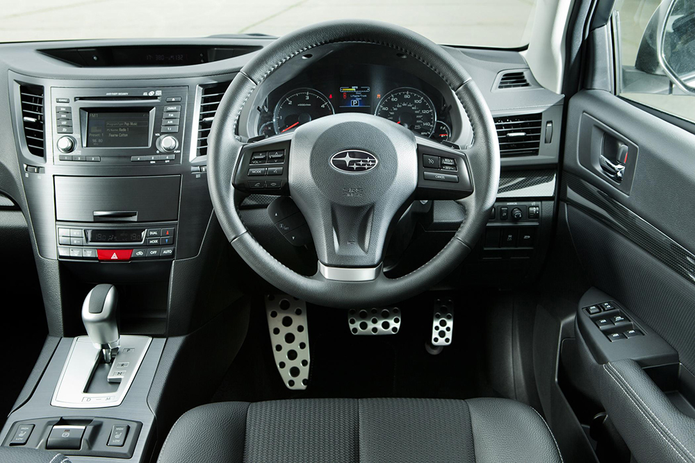 Subaru Legacy Outback cabin 