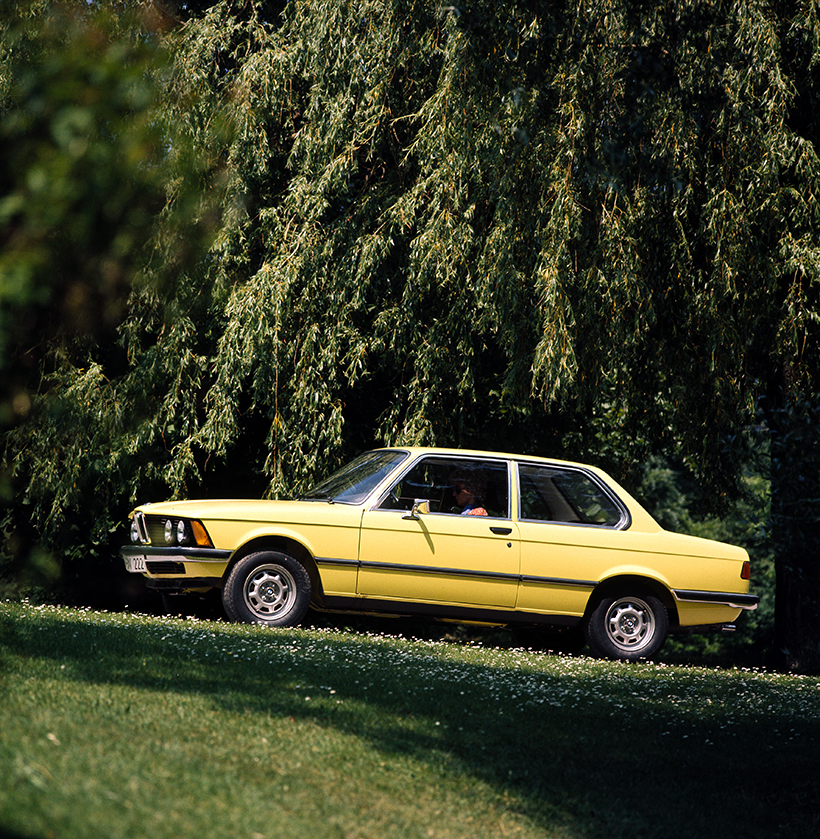 BMW 3-series E21 profile