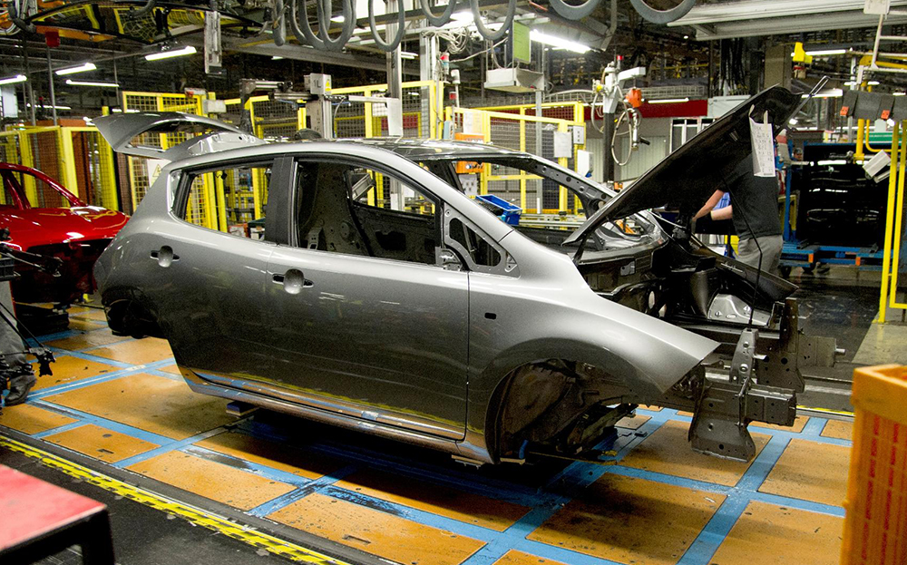 nissan-leaf-construction