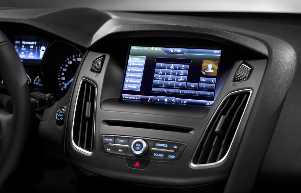 NewFordFocus-interior-06