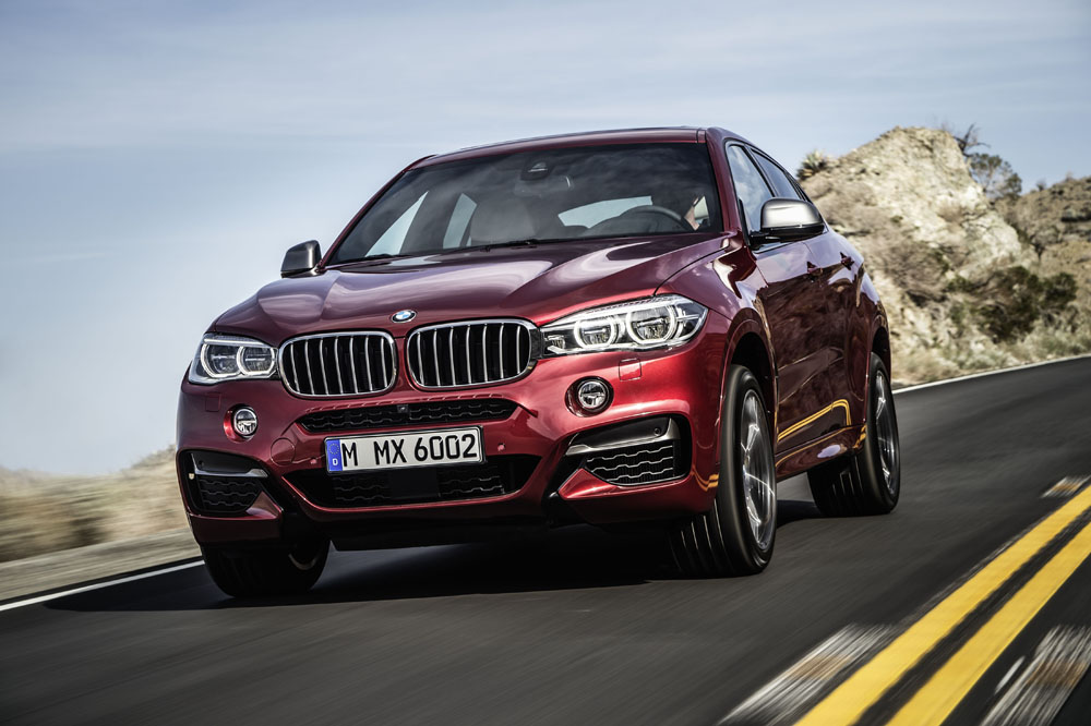 2015 BMW X6 driving