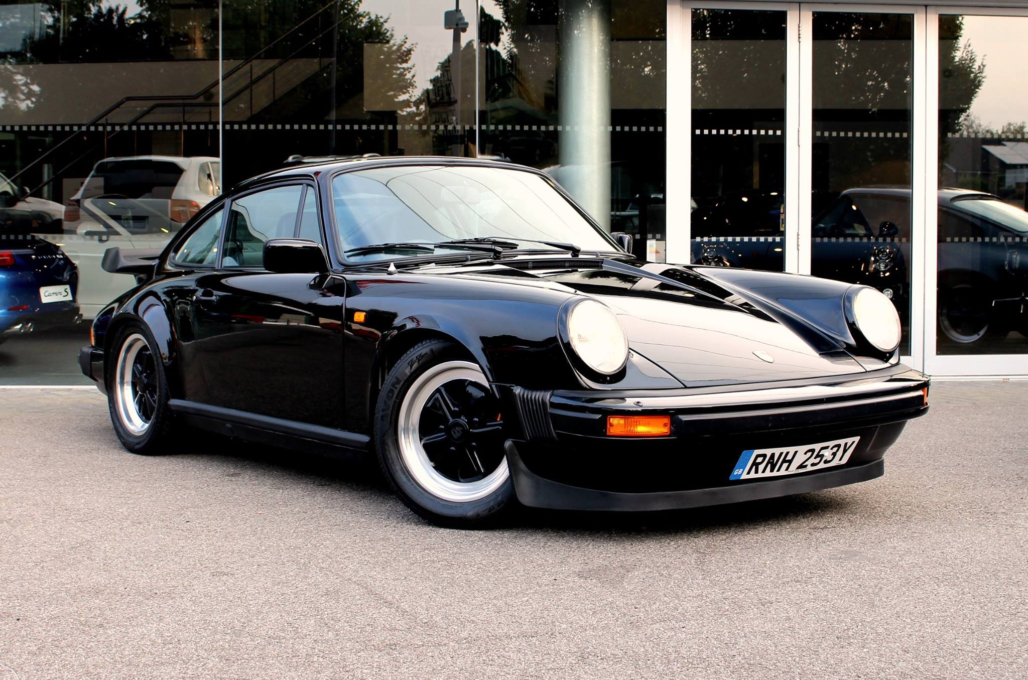 Porsche 911 SC exterior