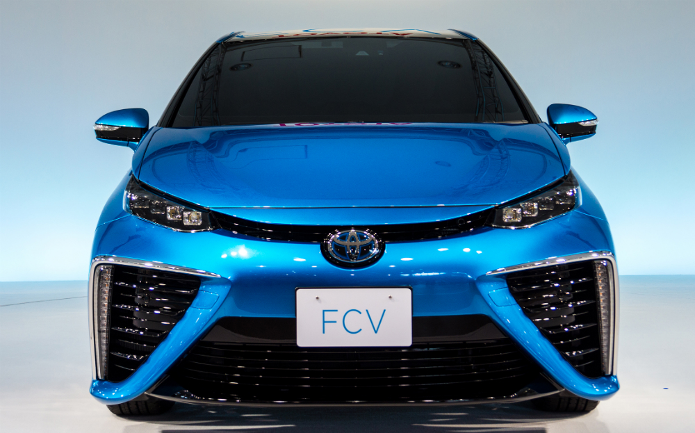 Toyota Mirai goes on sale in Britain summer 2015