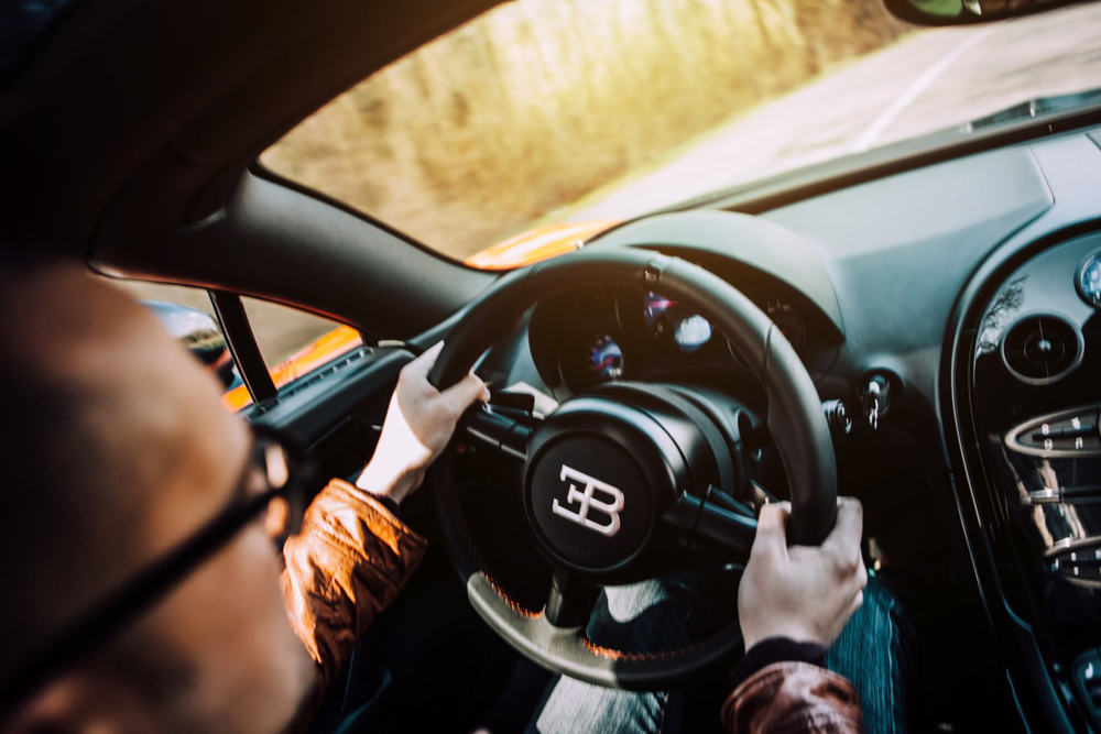 Alex Goy drives the Bugatti Veyron for the Sunday Times Drving