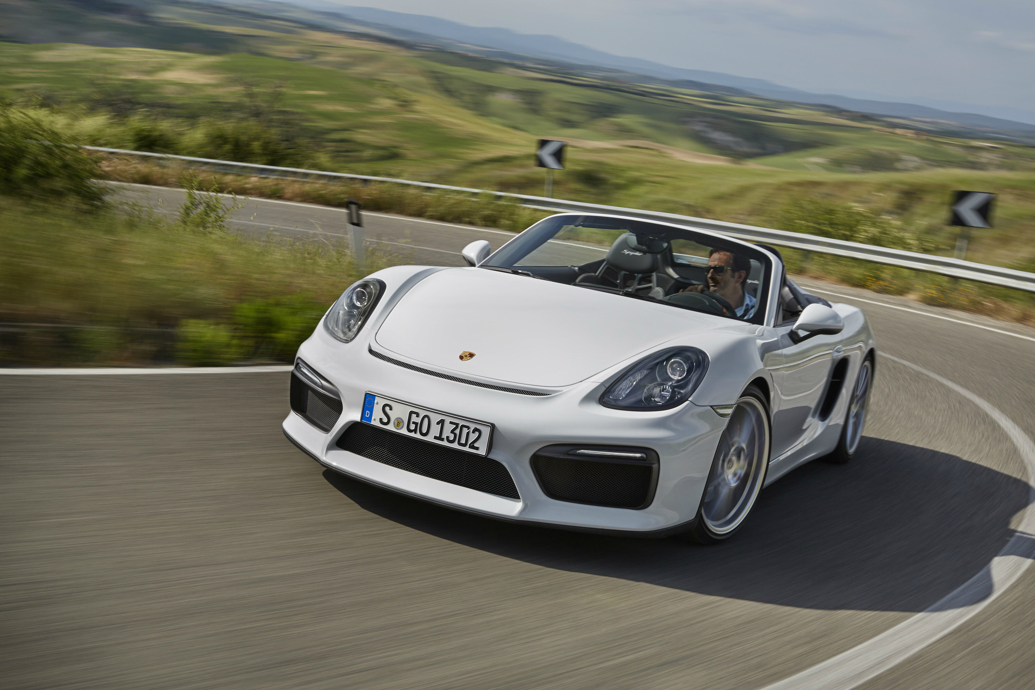 2016 Porsche Boxster Spyder review