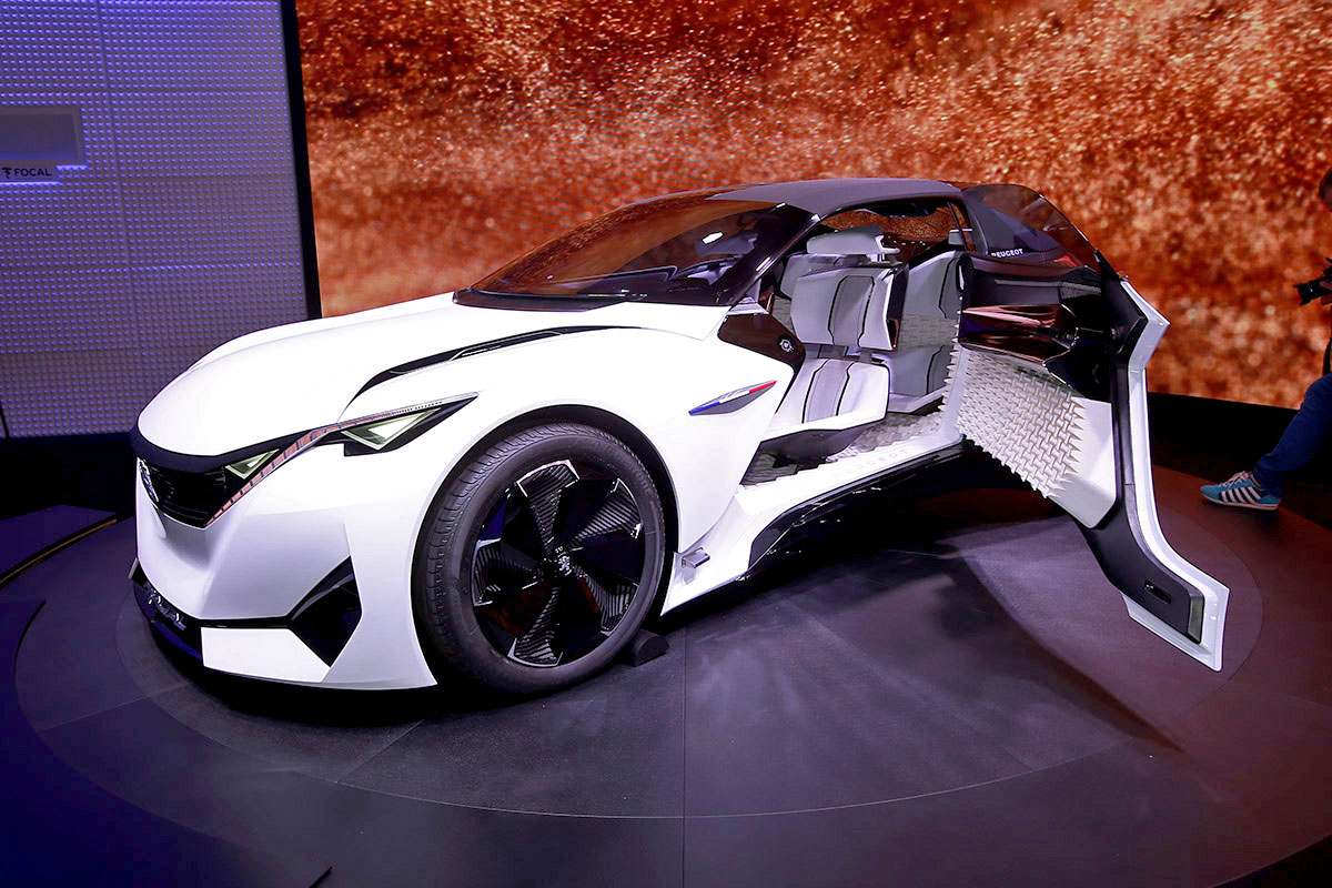 2015 Frankfurt motor show: Peugeot Fractal Concept