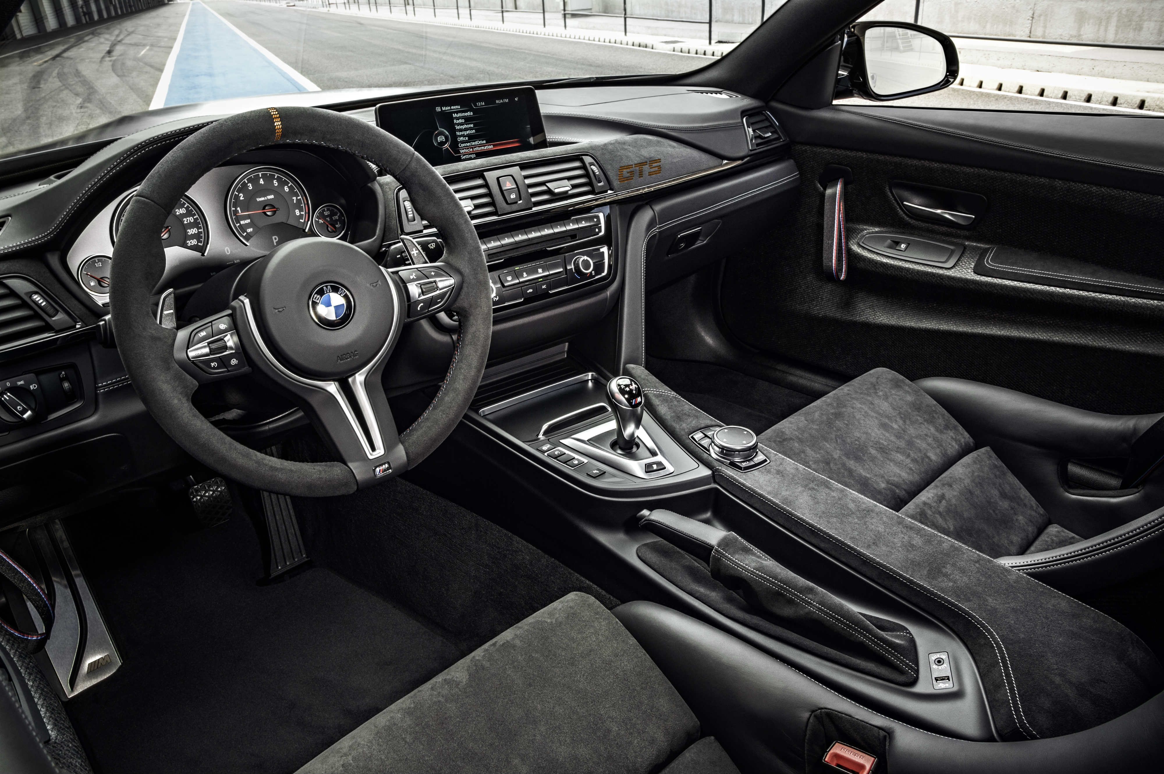 BMW M4 GTS interior