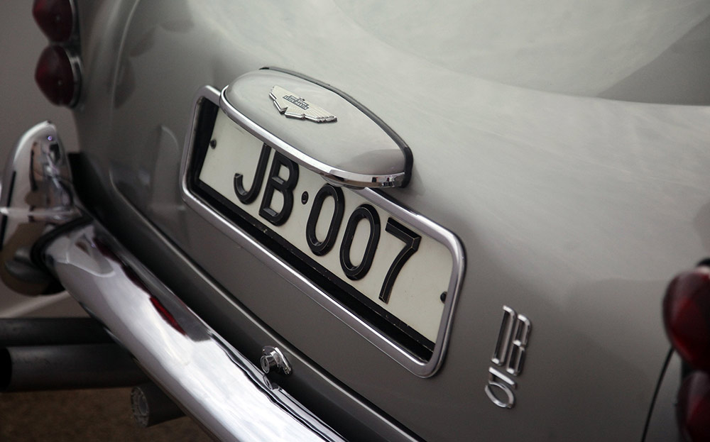 Where can I find the custom numberplate I want?