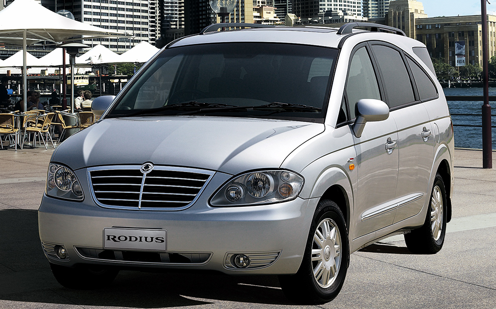 top 10 worst cars of all time: SsangYong Rodius