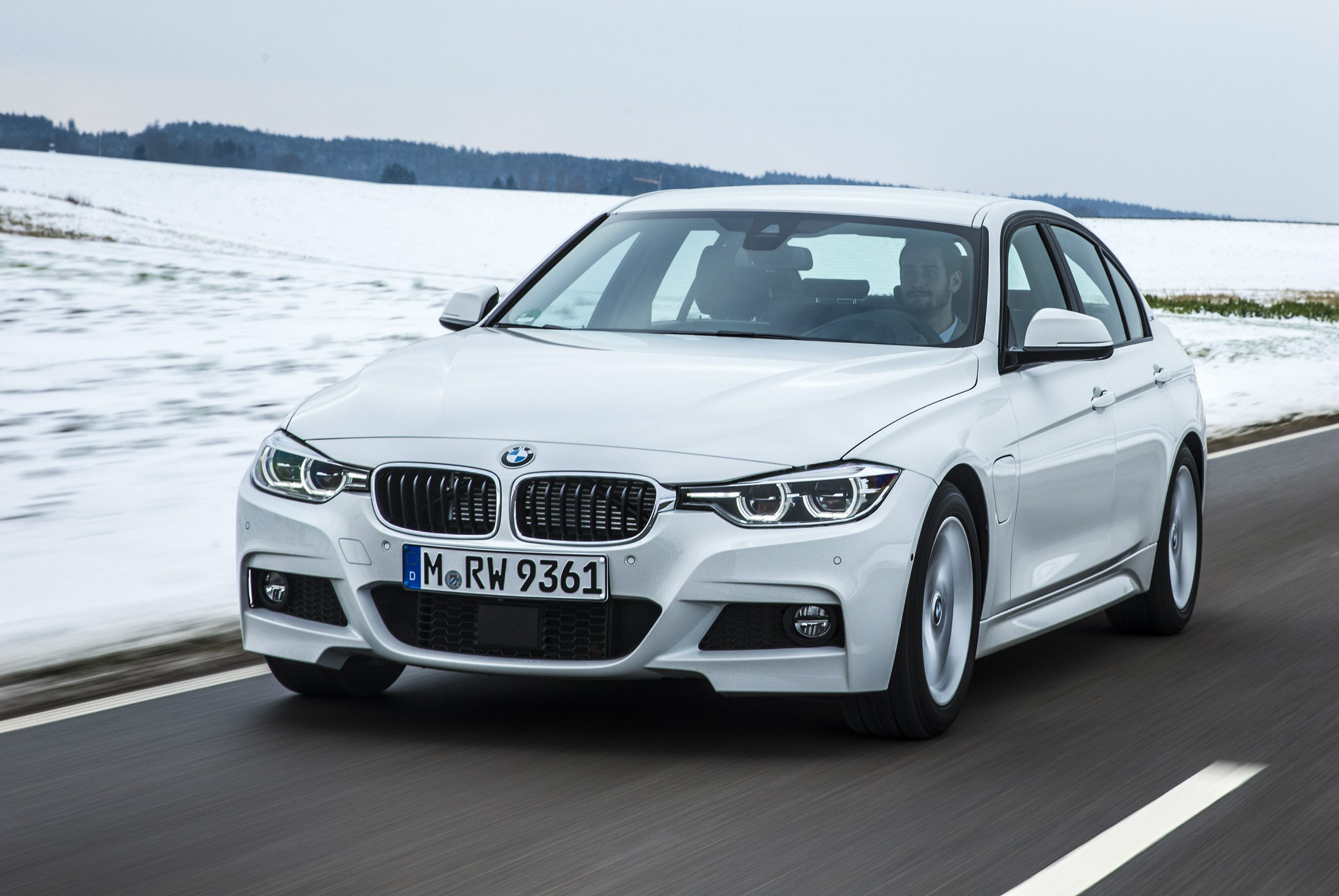 First Drive review of the 2016 BMW 330e PHEV