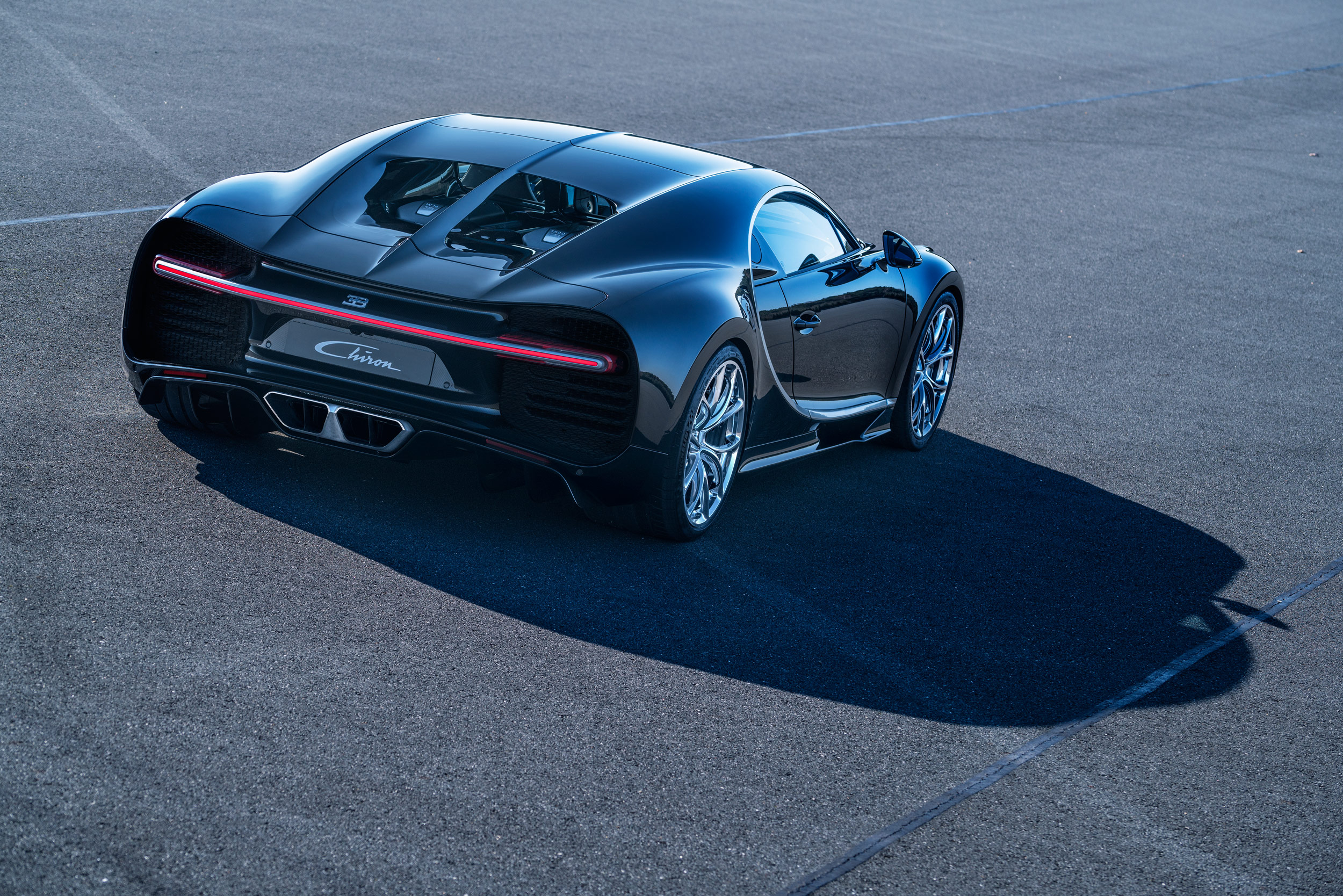 20 mind-blowing facts about the 2016 Bugatti Chiron supercar