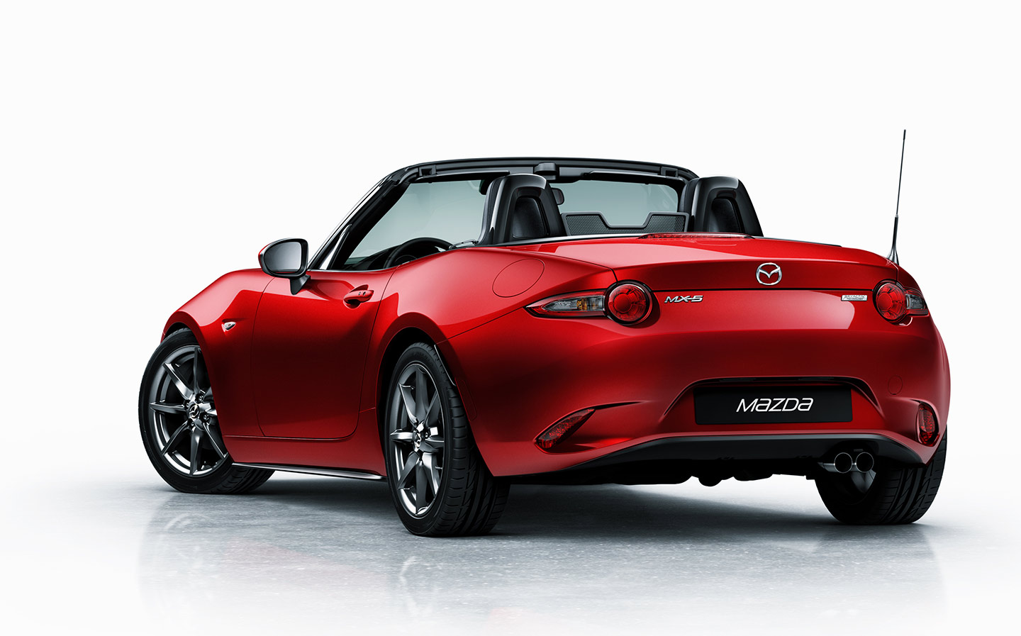 A new slant on the roadster: Mazda MX-5 v Fiat 124 Spider