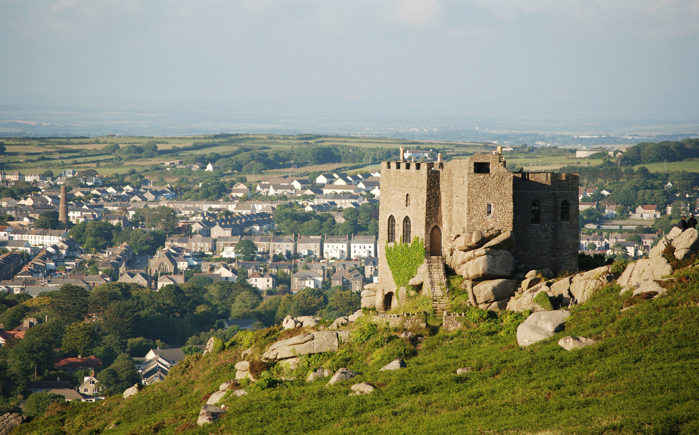 Cornwall ‘to evacuate polluted zones’