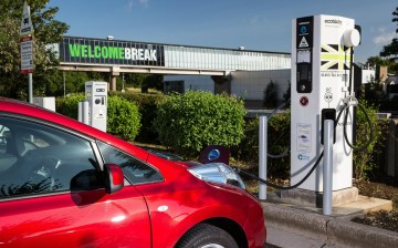 Queens Speech boosts number of electric car charging points