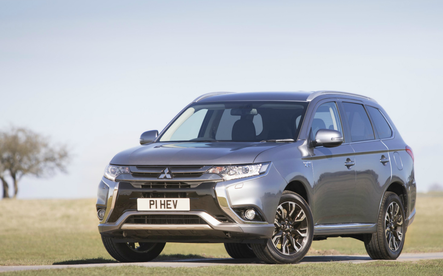 Mitsubishi Outlander PHEV: the four-wheel drive family SUV