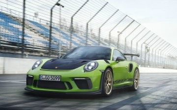 Head to head: new Ferrari 488 Pista vs Porsche 911 GT3 RS