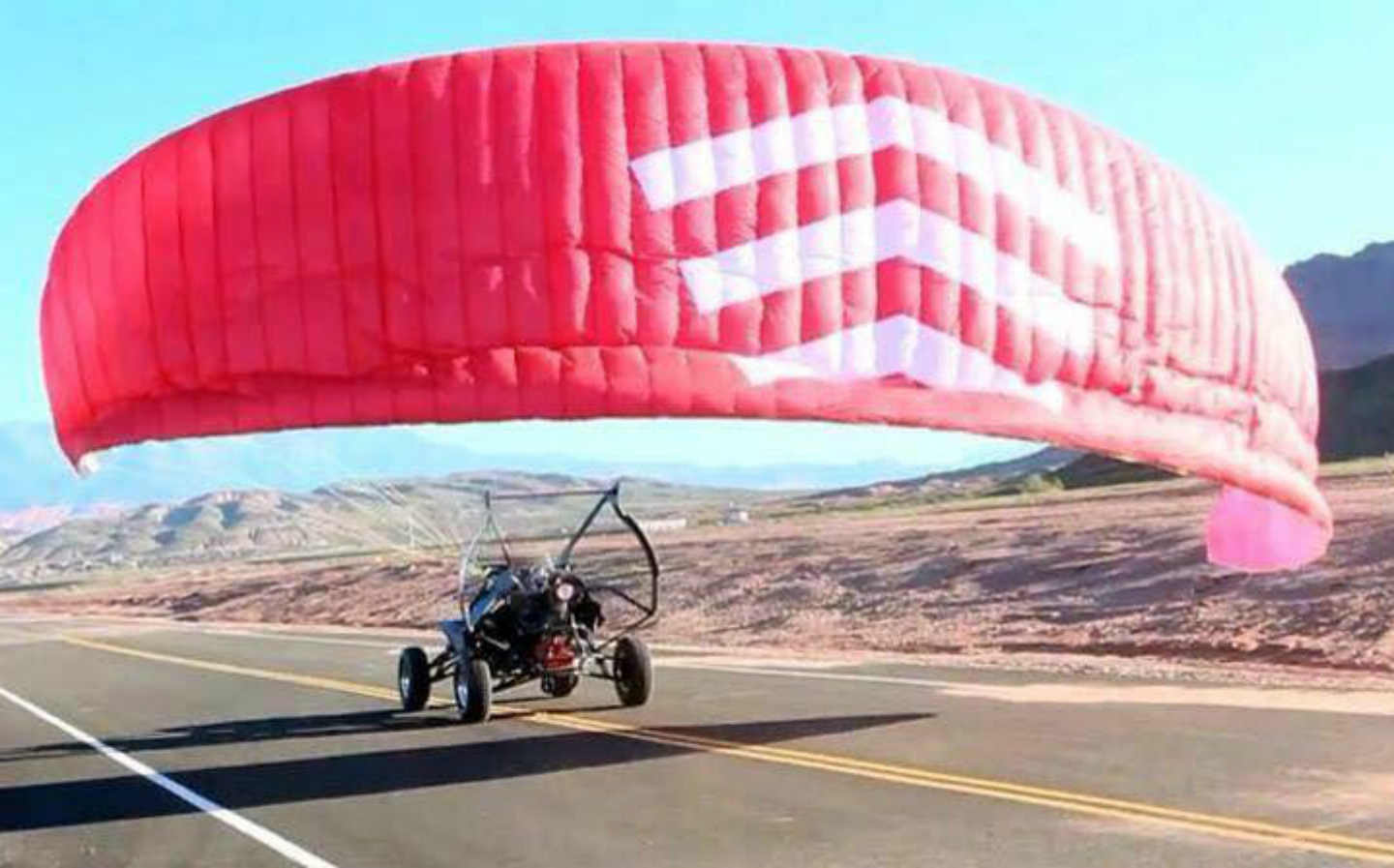 Video of SkyRunner-flying-car-crashes-in-Dubai