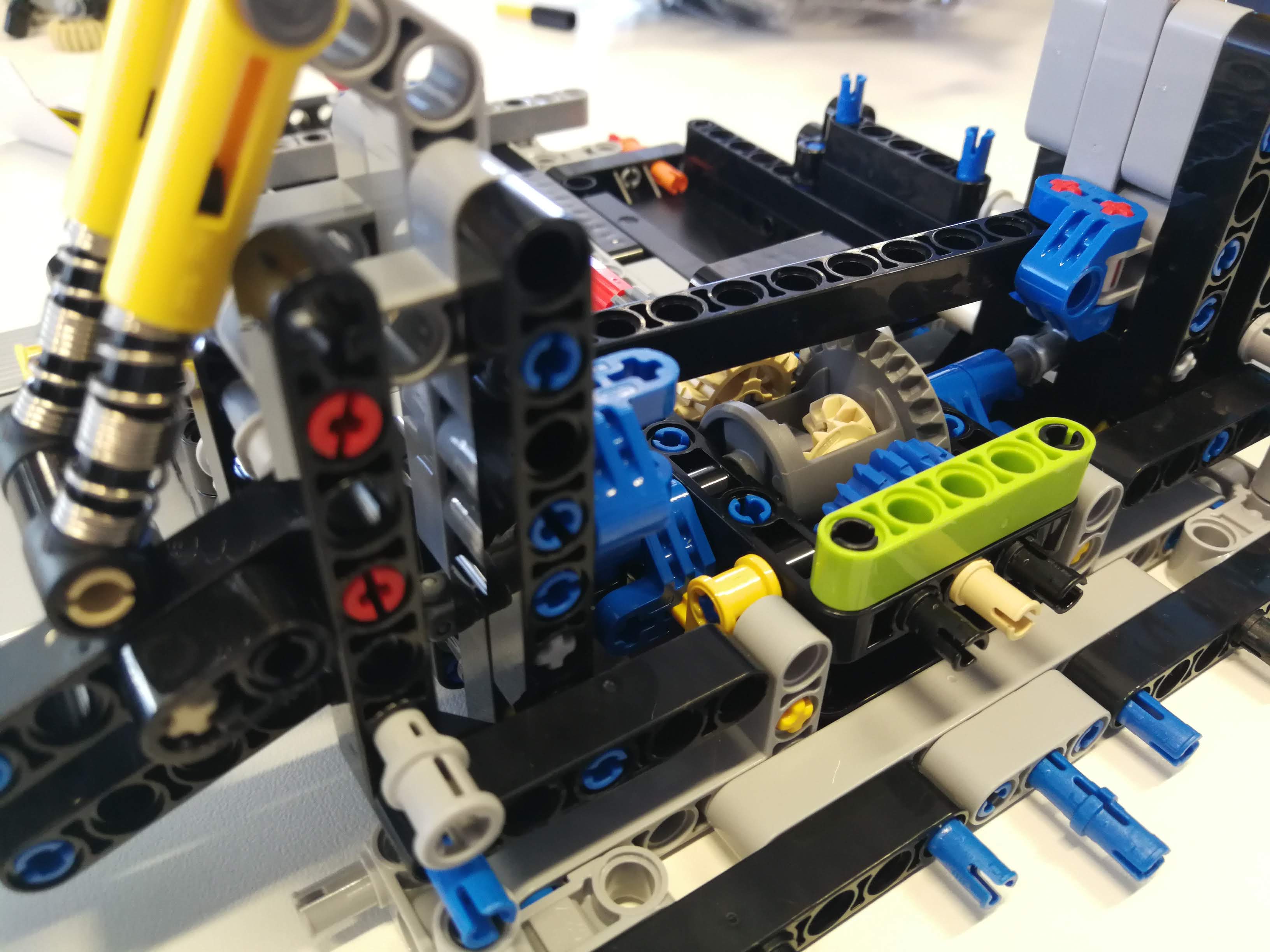 Lego technic bugatti chiron build