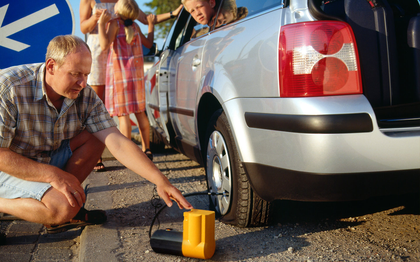 Can you drive with a flat tyre?