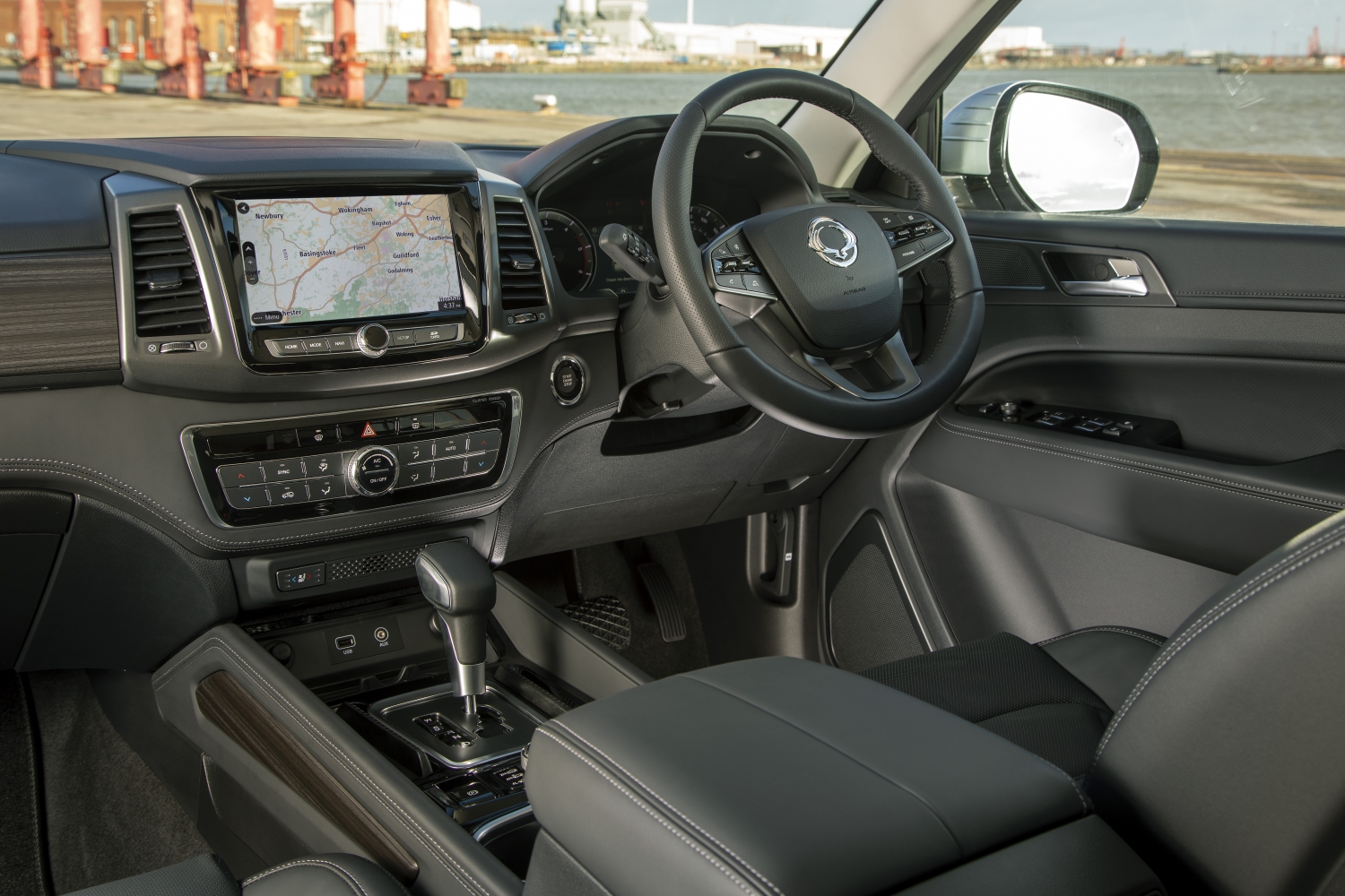 Ssangyong Korando interior