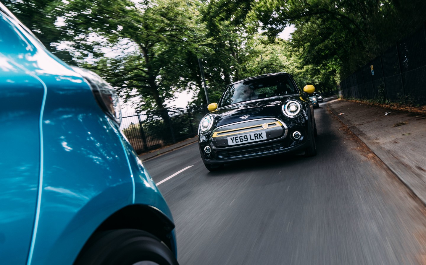 Mini Electric vs rival electric cars including Renault Zoe, Seat Mii Electric, Peugeot e-208, Honda e and Vauxhall Corsa e