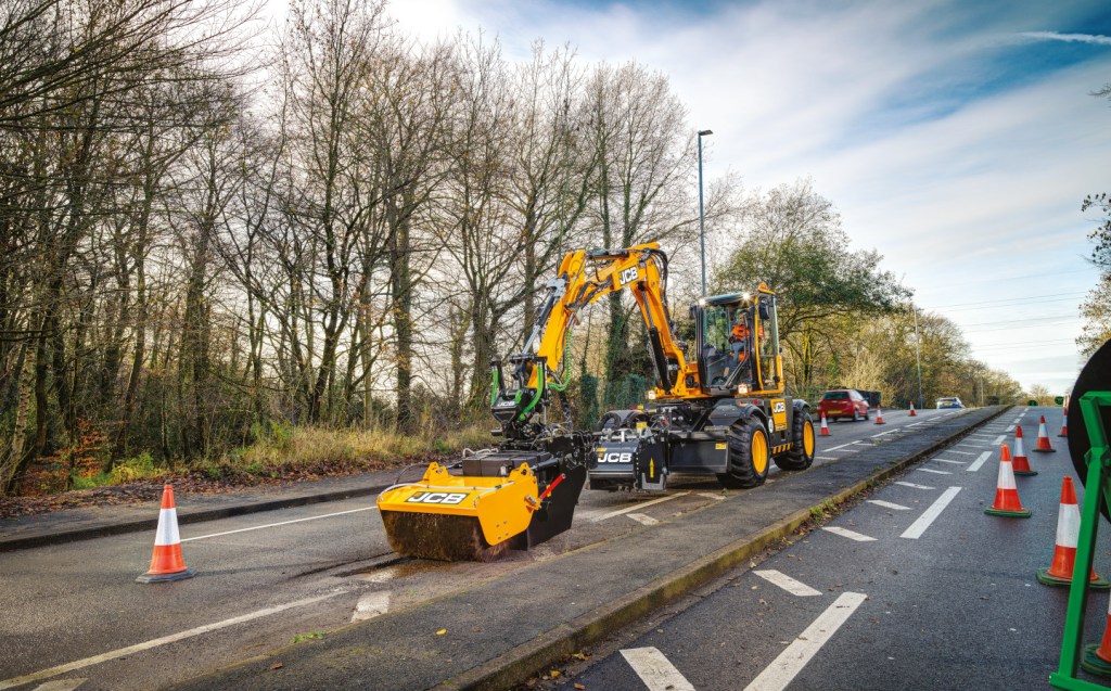 JCB unveils machine that fixes potholes in 8 minutes