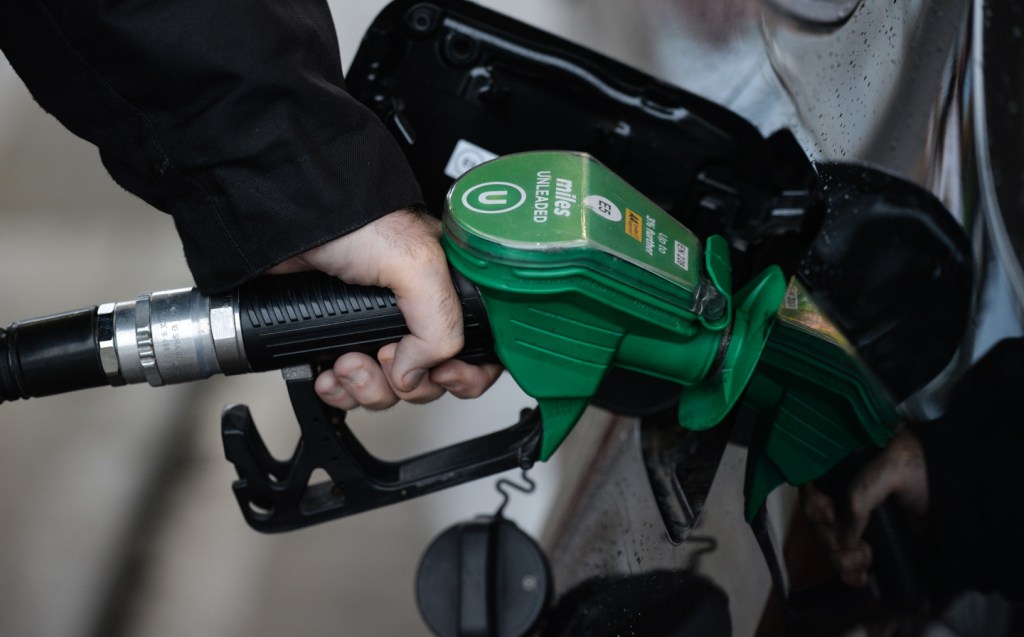 Experts worry of inflated petrol prices over lockdown