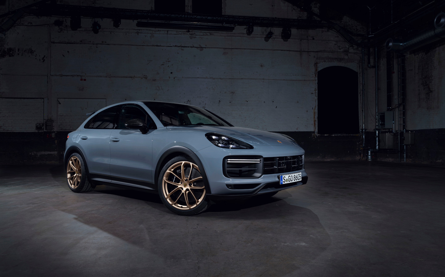 "Maximum performance" Porsche Cayenne Turbo GT revealed