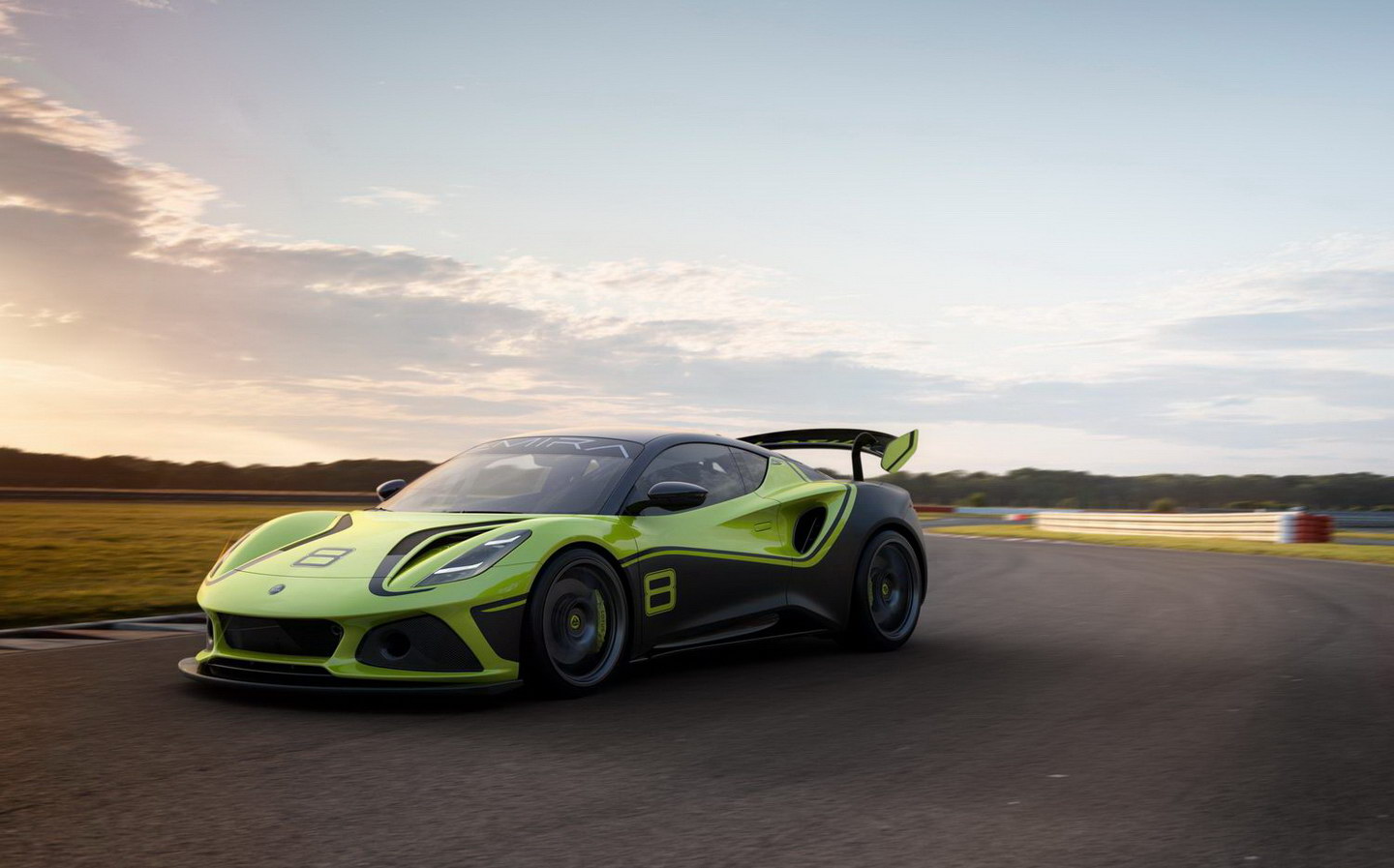 2022 Lotus Emira GT4