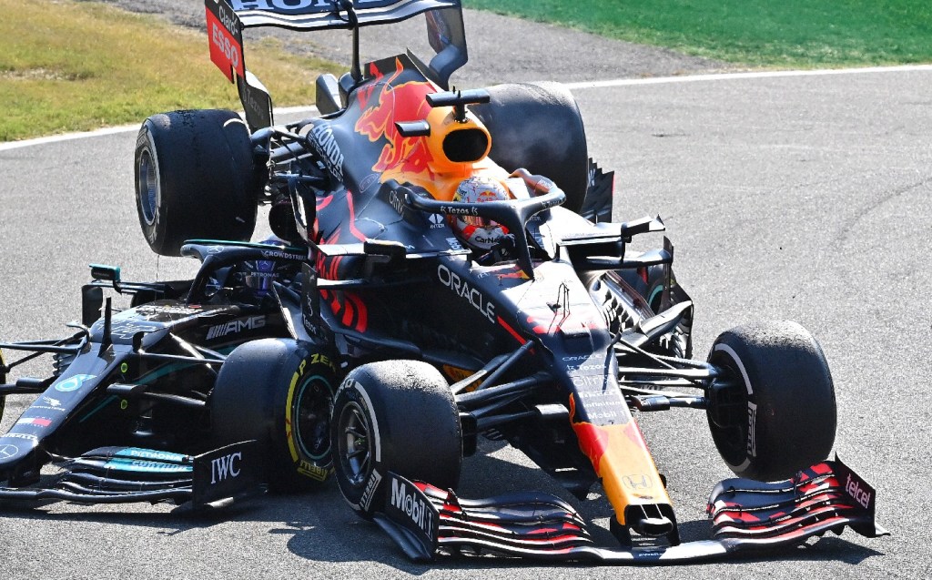 2021 Italian GP, Monza - Hamilton Verstappen crash