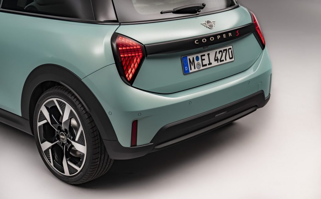 New petrol-fuelled Mini Cooper S