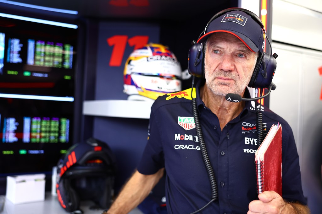 JEDDAH, SAUDI ARABIA - MARCH 07: Adrian Newey, the Chief Technical Officer of Oracle Red Bull Racing looks on in the garage during practice ahead of the F1 Grand Prix of Saudi Arabia at Jeddah Corniche Circuit on March 07, 2024 in Jeddah, Saudi Arabia. (Photo by Mark Thompson/Getty Images)